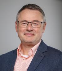 prof._dr._thomas_popp_-_2_-_internet_0